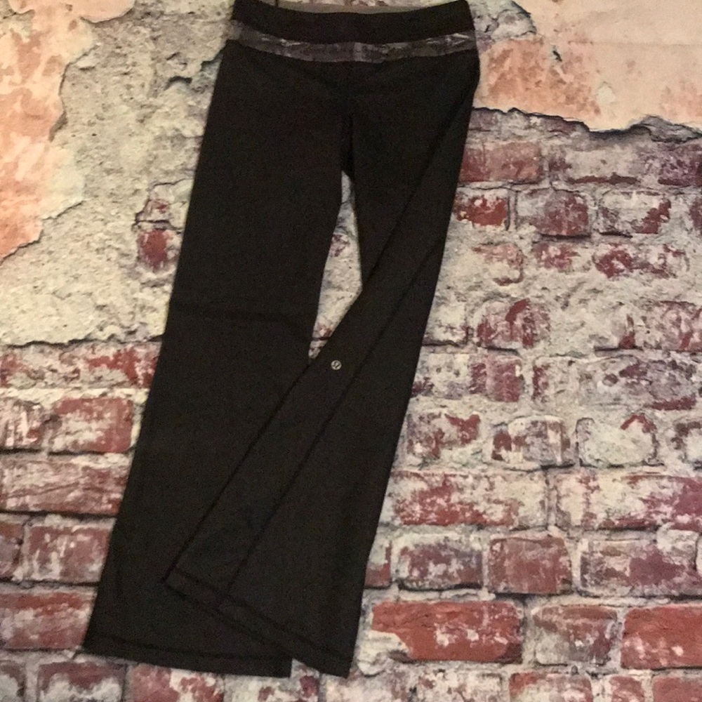 Lululemon denim leggings in size 6